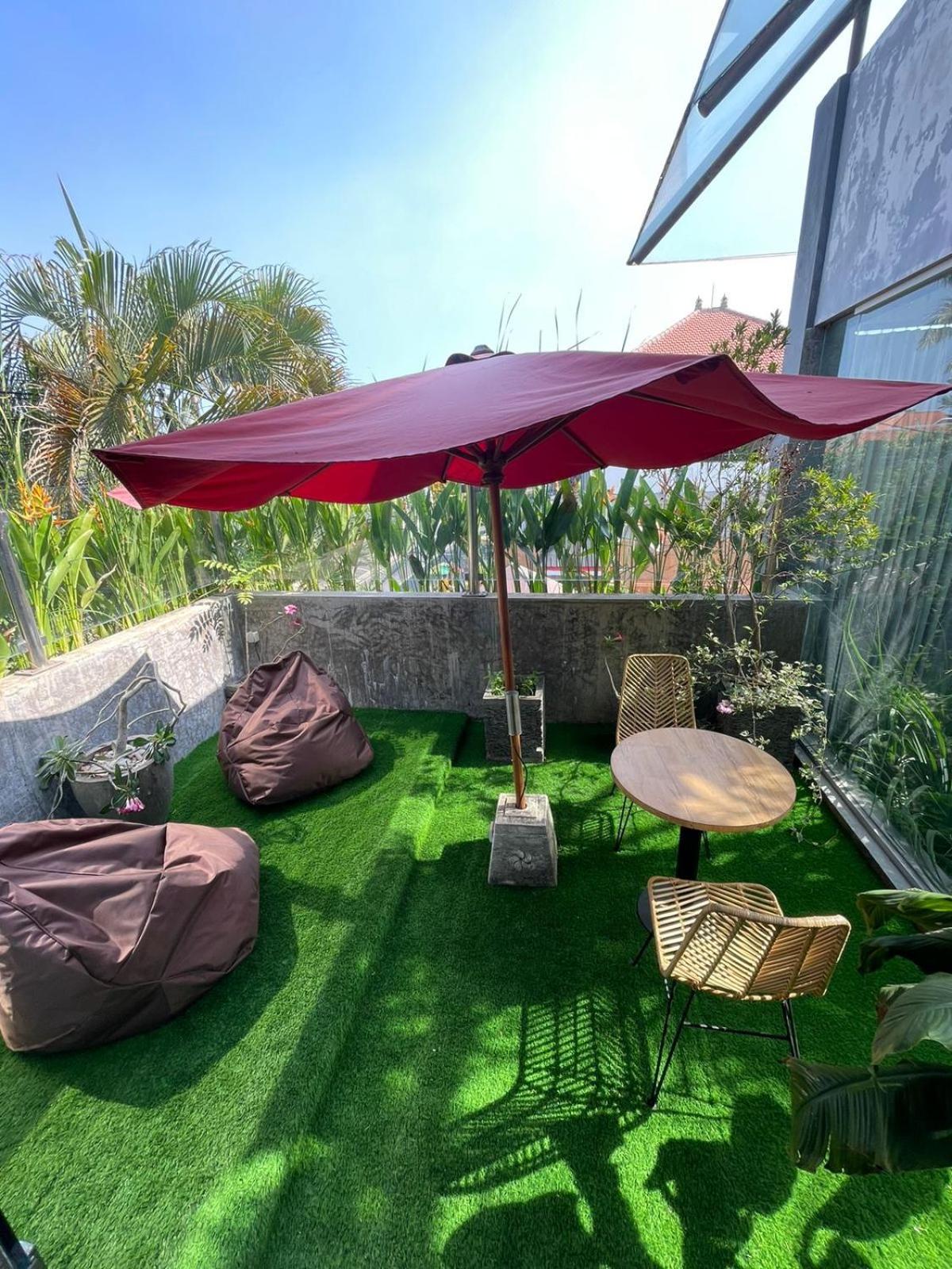 סמיניאק Saga Villas Ultra מראה חיצוני תמונה
